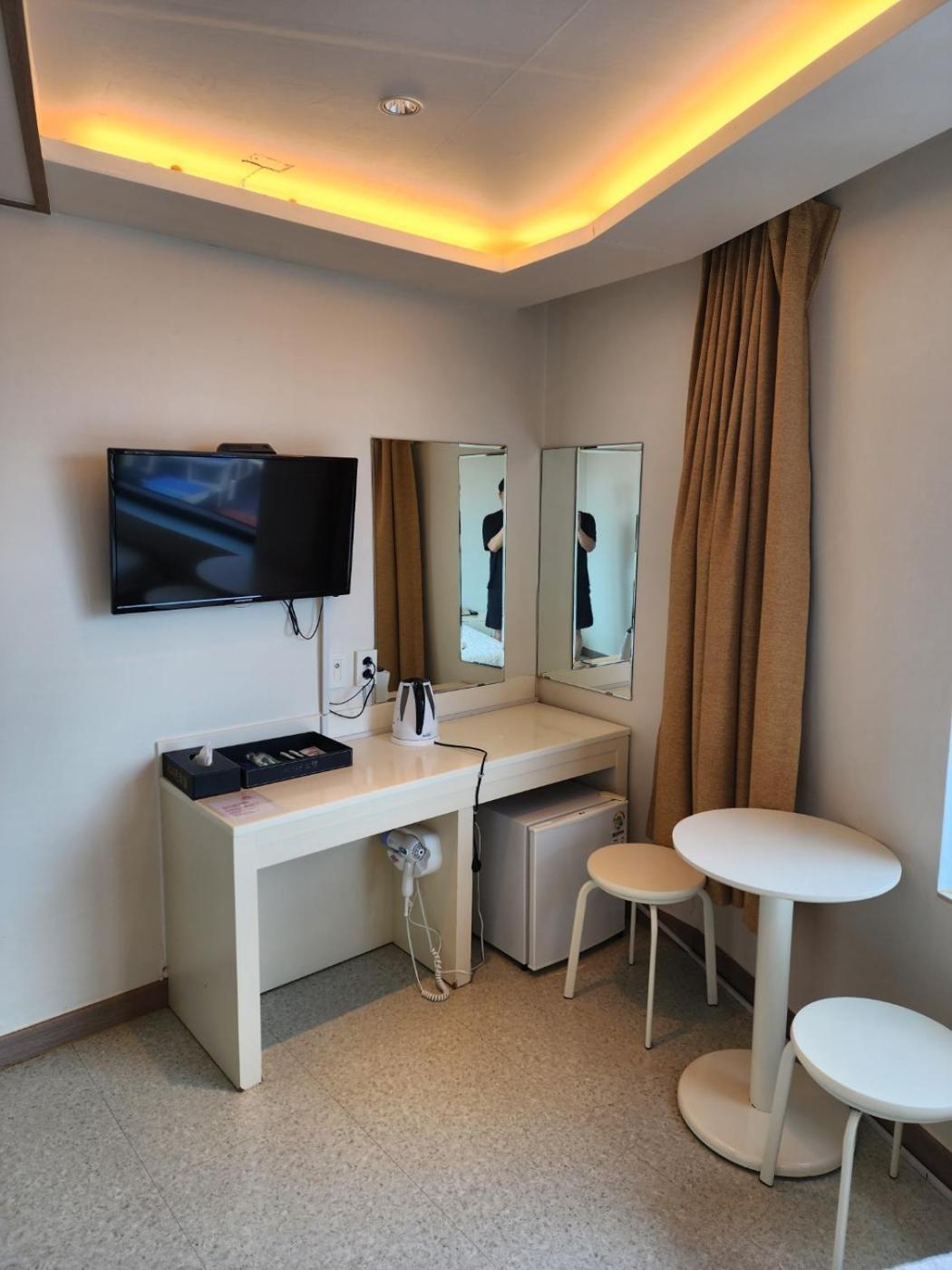 Rezion Hotel Seogwipo Ngoại thất bức ảnh
