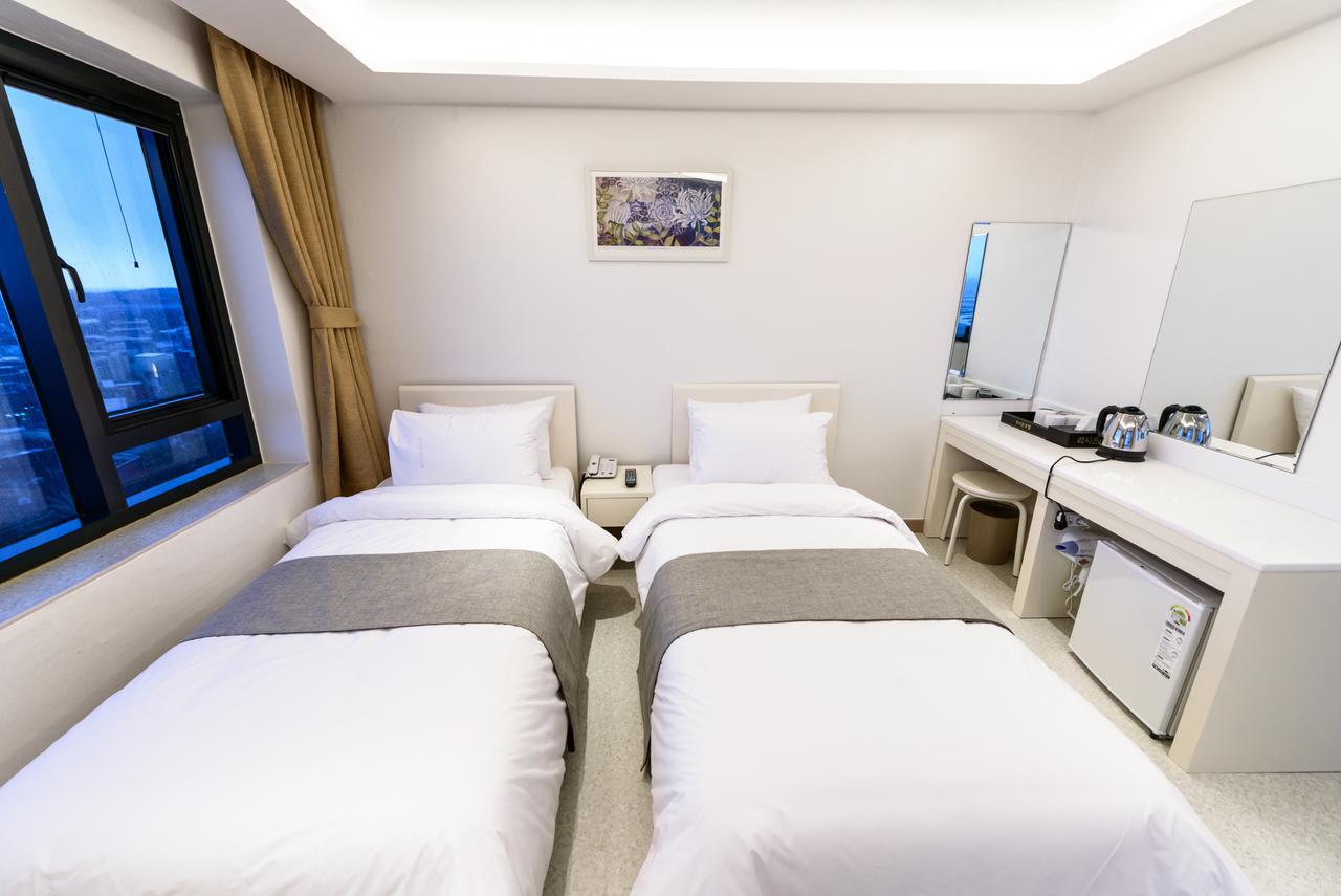 Rezion Hotel Seogwipo Ngoại thất bức ảnh